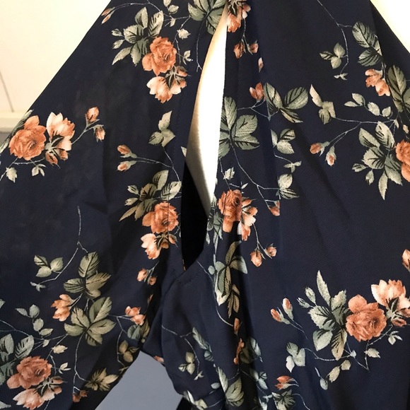 Entro top size Large NWT - Picture 2 of 5